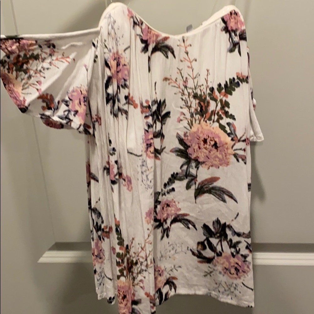 Strapless floral top- never worn